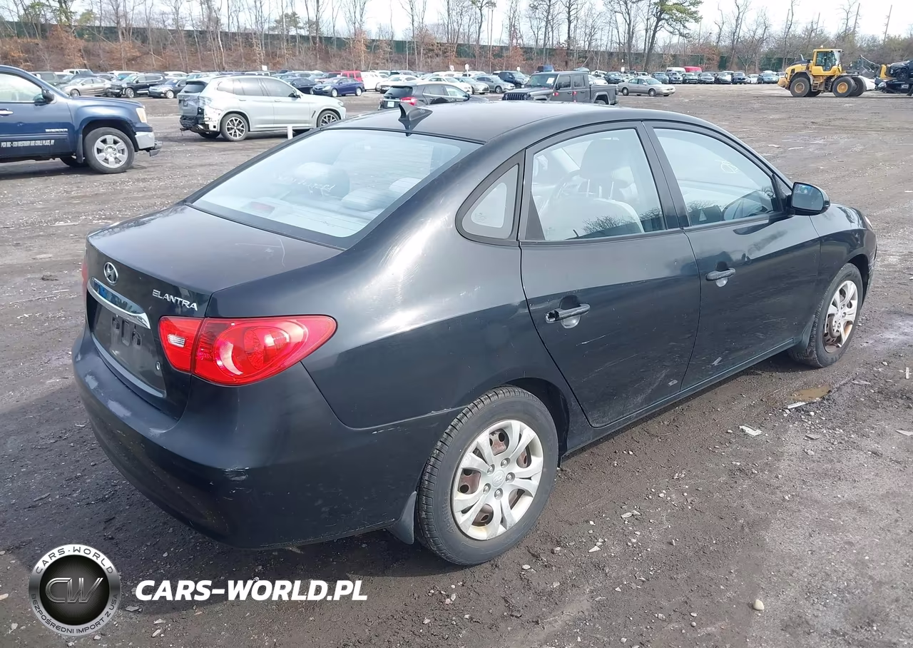 2010 Hyundai Elantra Gls VIN:KMHDU4AD9AU898375 - 4