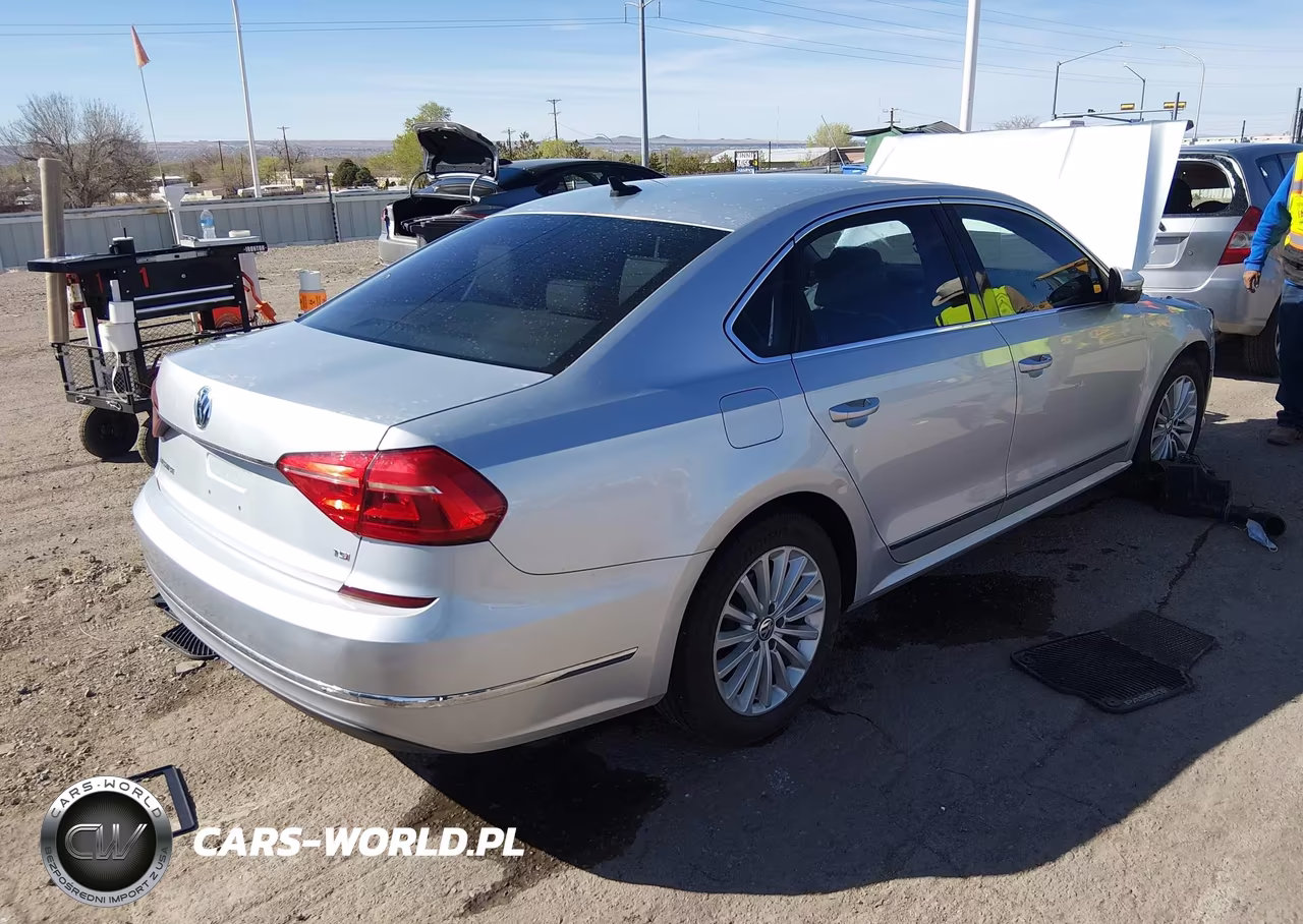 2016 Volkswagen Passat 1.8T Se VIN:1VWBT7A34GC042808 - 4