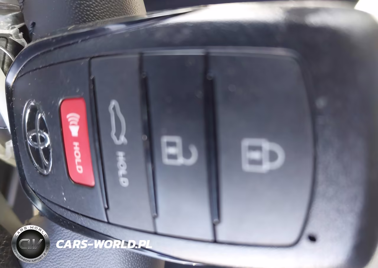 2025 Toyota Corolla Hybrid Se VIN:JTDBCMFEXS3075493 - 11