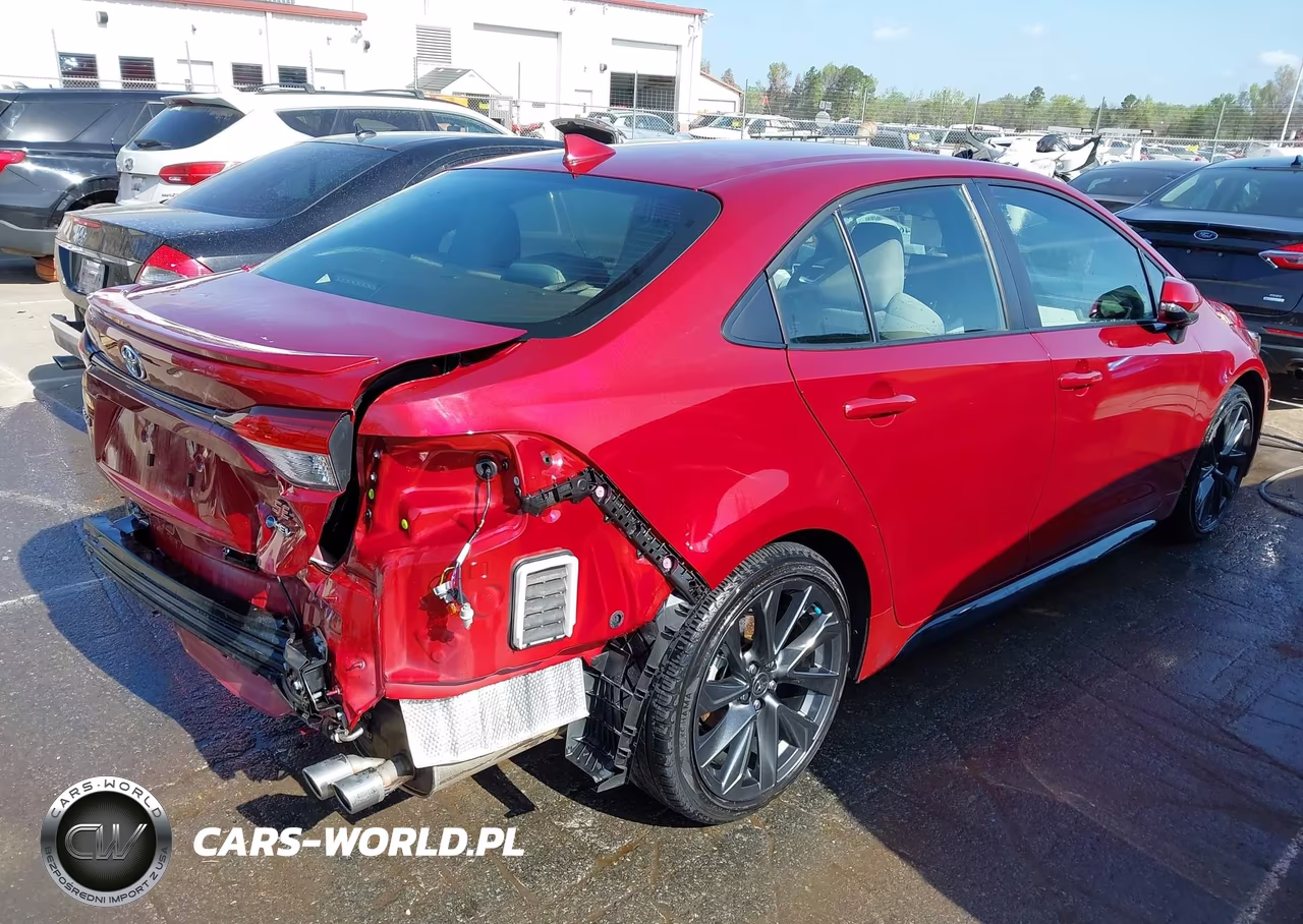 2025 Toyota Corolla Hybrid Se VIN:JTDBCMFEXS3075493 - 4
