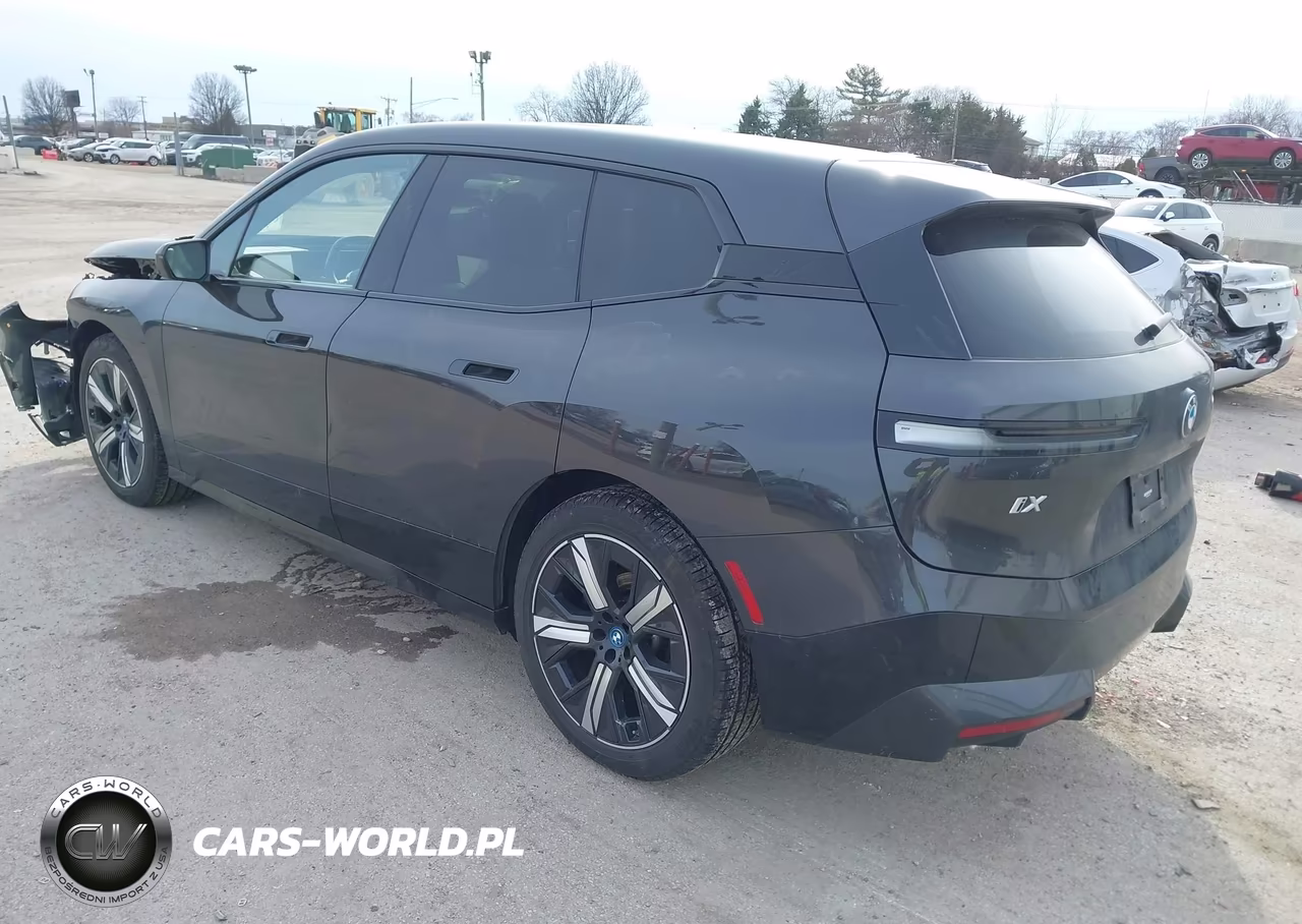 2022 BMW Ix xDrive50 VIN:WB523CF07NCK73589 - 3