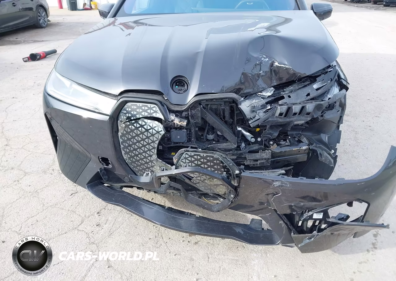 2022 BMW Ix xDrive50 VIN:WB523CF07NCK73589 - 6