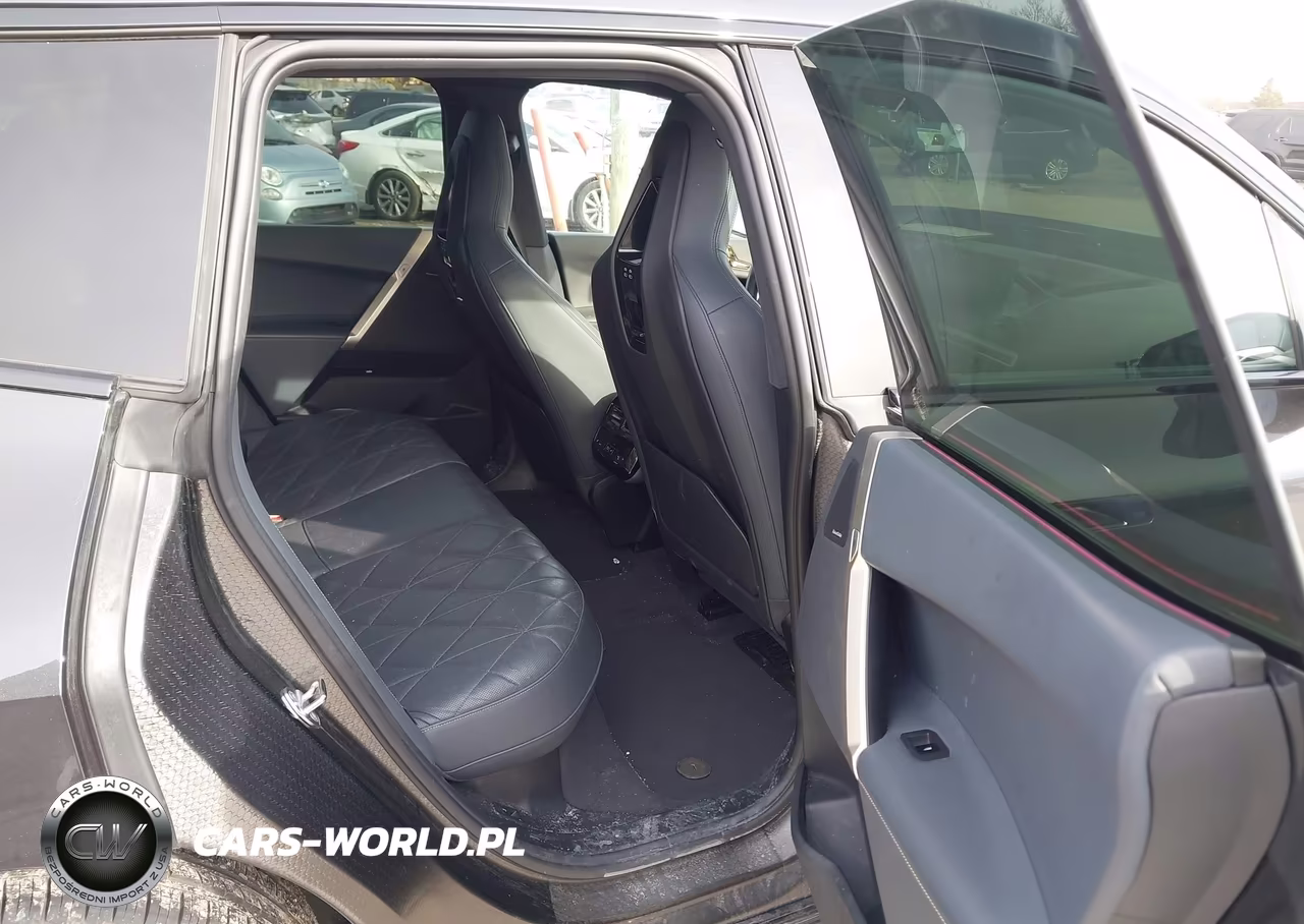 2022 BMW Ix xDrive50 VIN:WB523CF07NCK73589 - 8