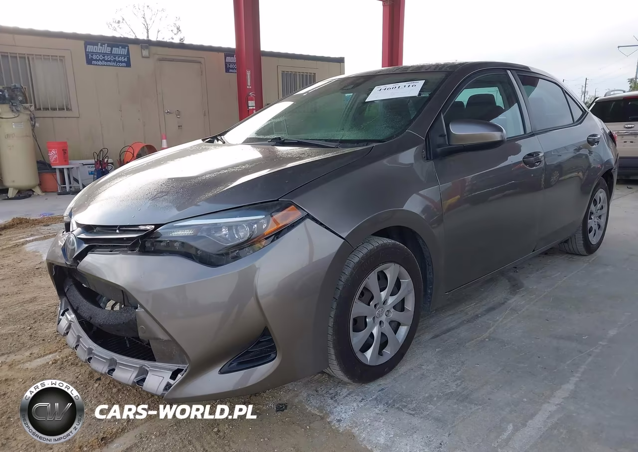 2017 Toyota Corolla Le VIN:2T1BURHE0HC779757 - 2