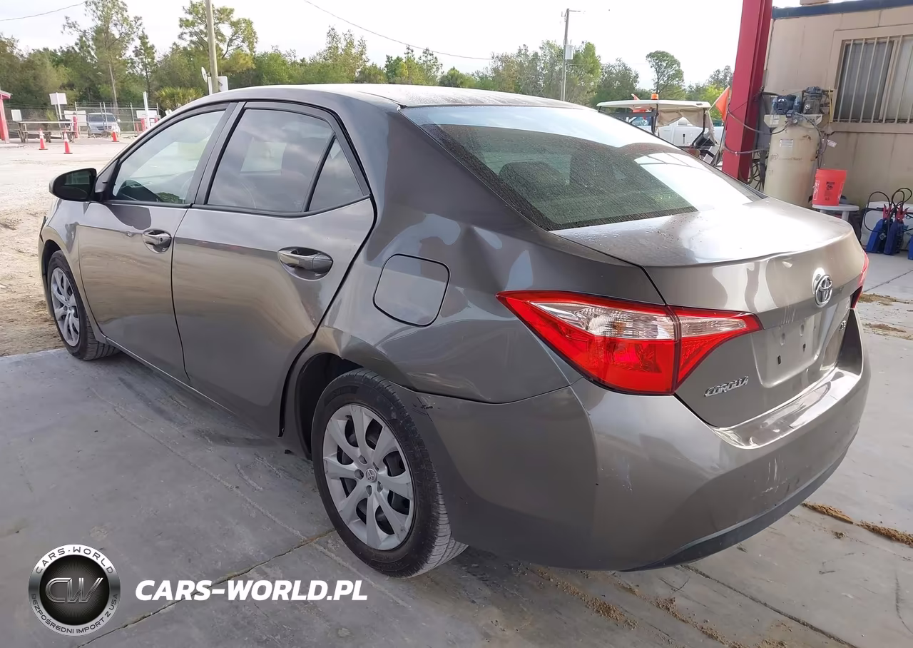 2017 Toyota Corolla Le VIN:2T1BURHE0HC779757 - 3