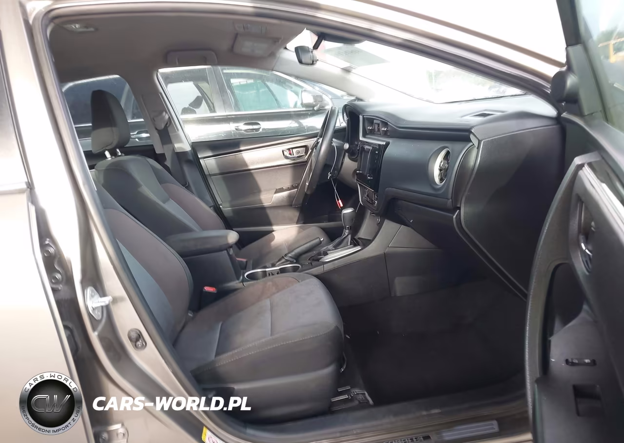 2017 Toyota Corolla Le VIN:2T1BURHE0HC779757 - 5