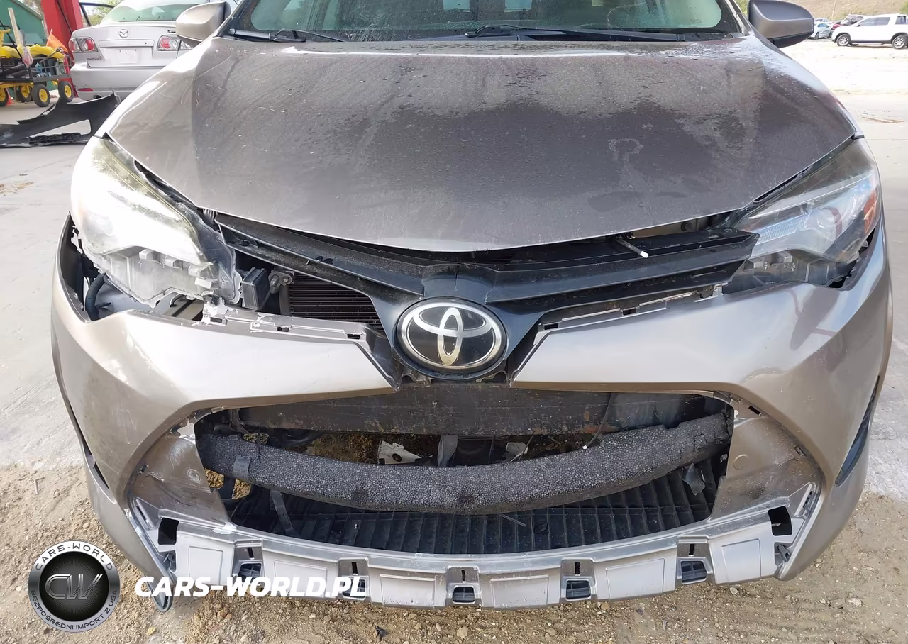 2017 Toyota Corolla Le VIN:2T1BURHE0HC779757 - 6