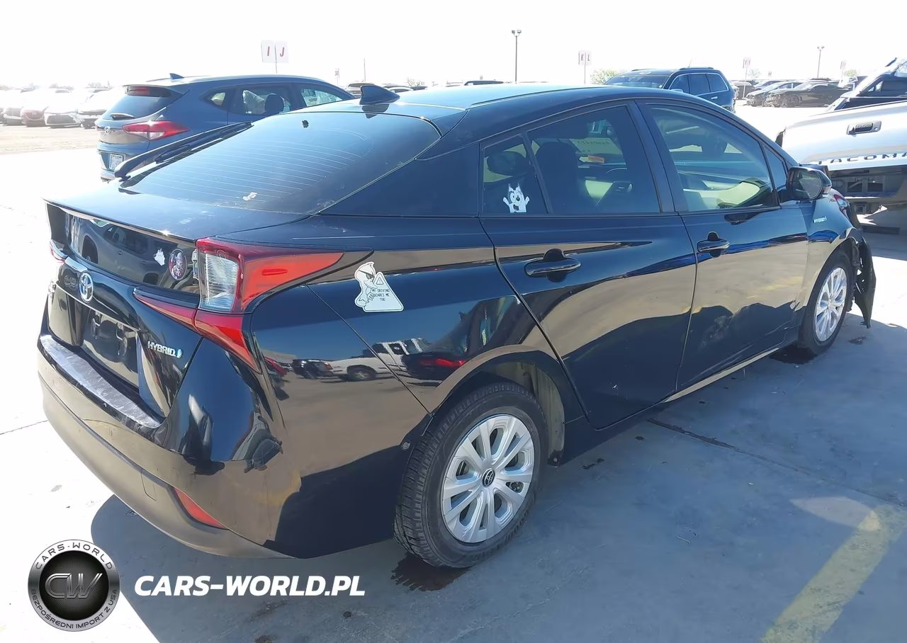 2019 Toyota Prius Le VIN:JTDKARFU5K3077310 - 4