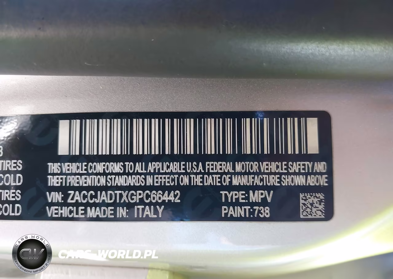 2016 Jeep Renegade Limited VIN:ZACCJADTXGPC66442 - 9