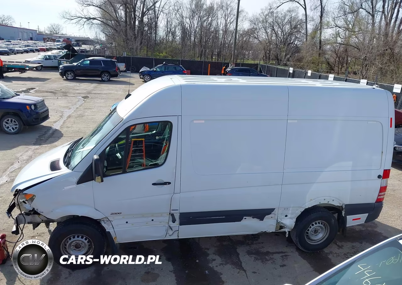 2013 Mercedes-Benz Sprinter 2500 Normal Roof VIN:WD3PE7CC0D5763525 - 14