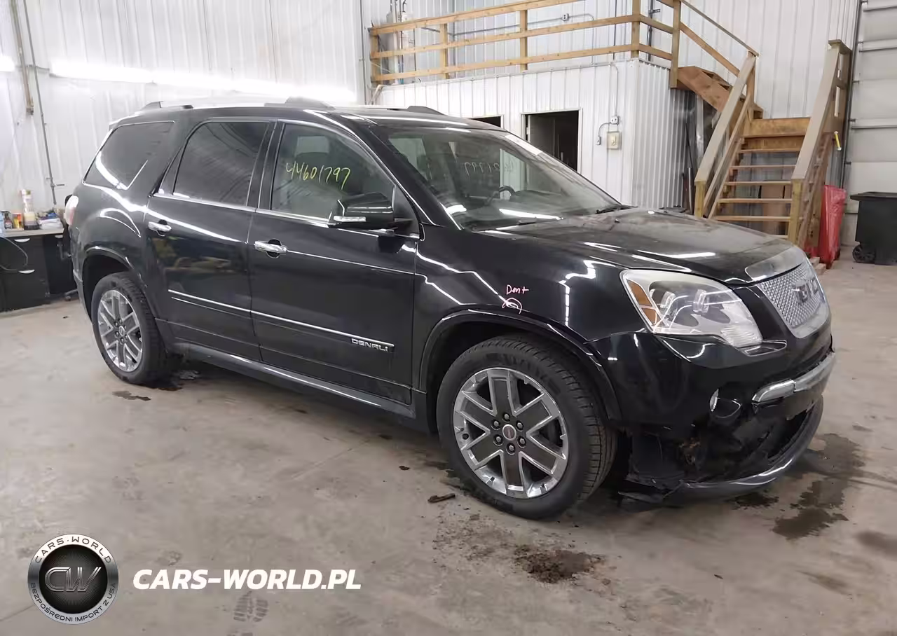 2011 GMC Acadia Denali