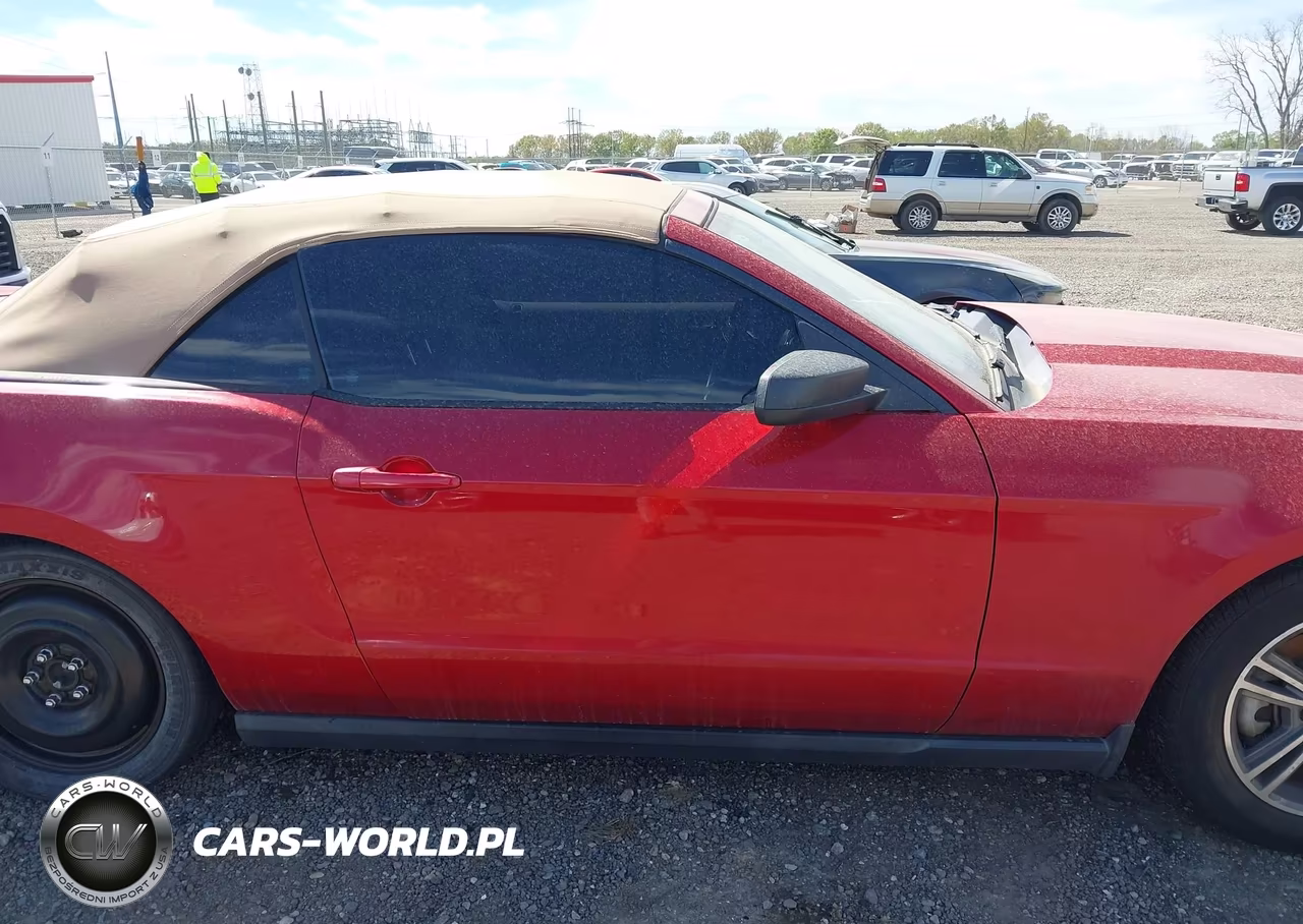 2011 Ford Mustang V6 Premium VIN:1ZVBP8EM8B5115446 - 14
