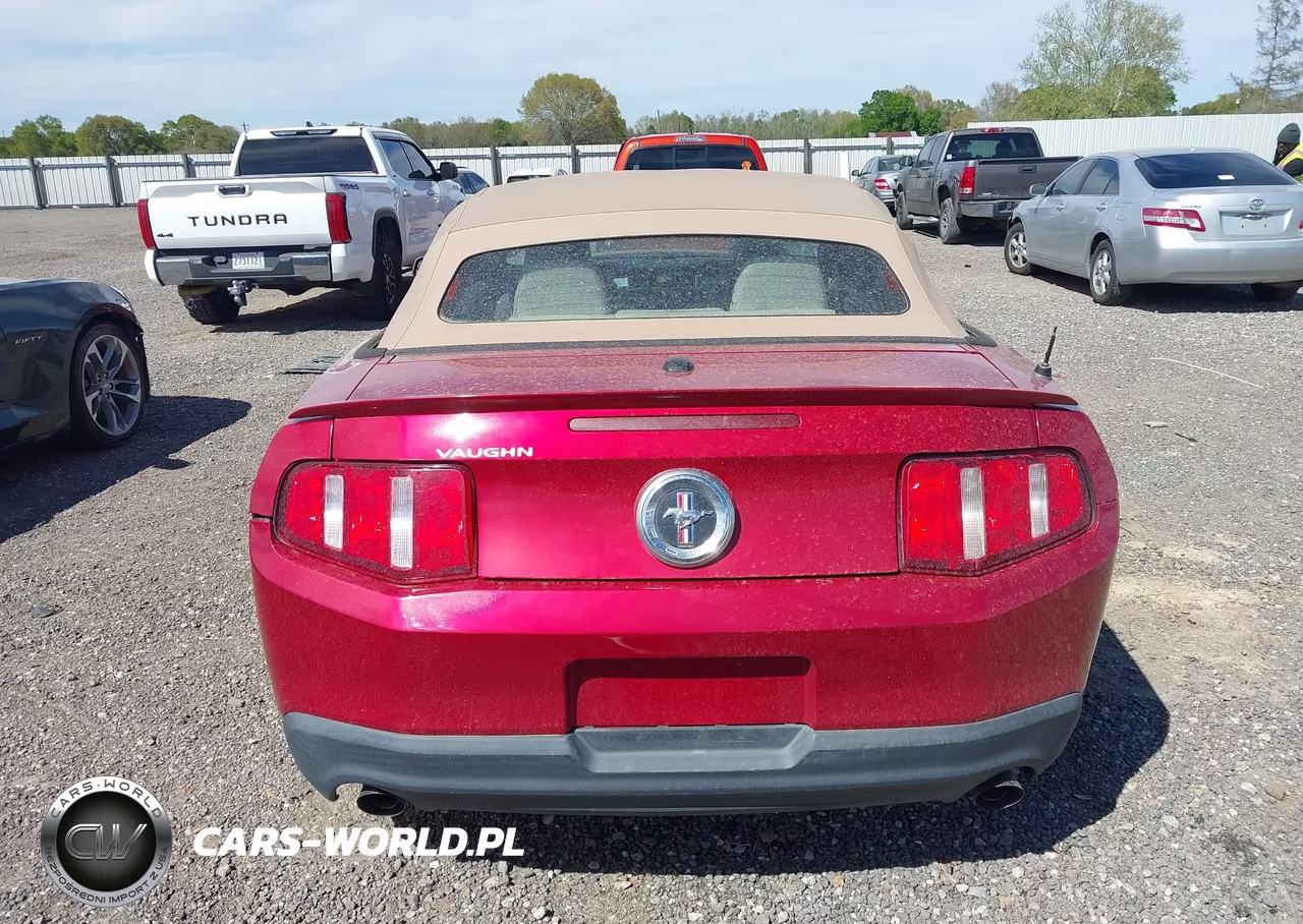 2011 Ford Mustang V6 Premium VIN:1ZVBP8EM8B5115446 - 17
