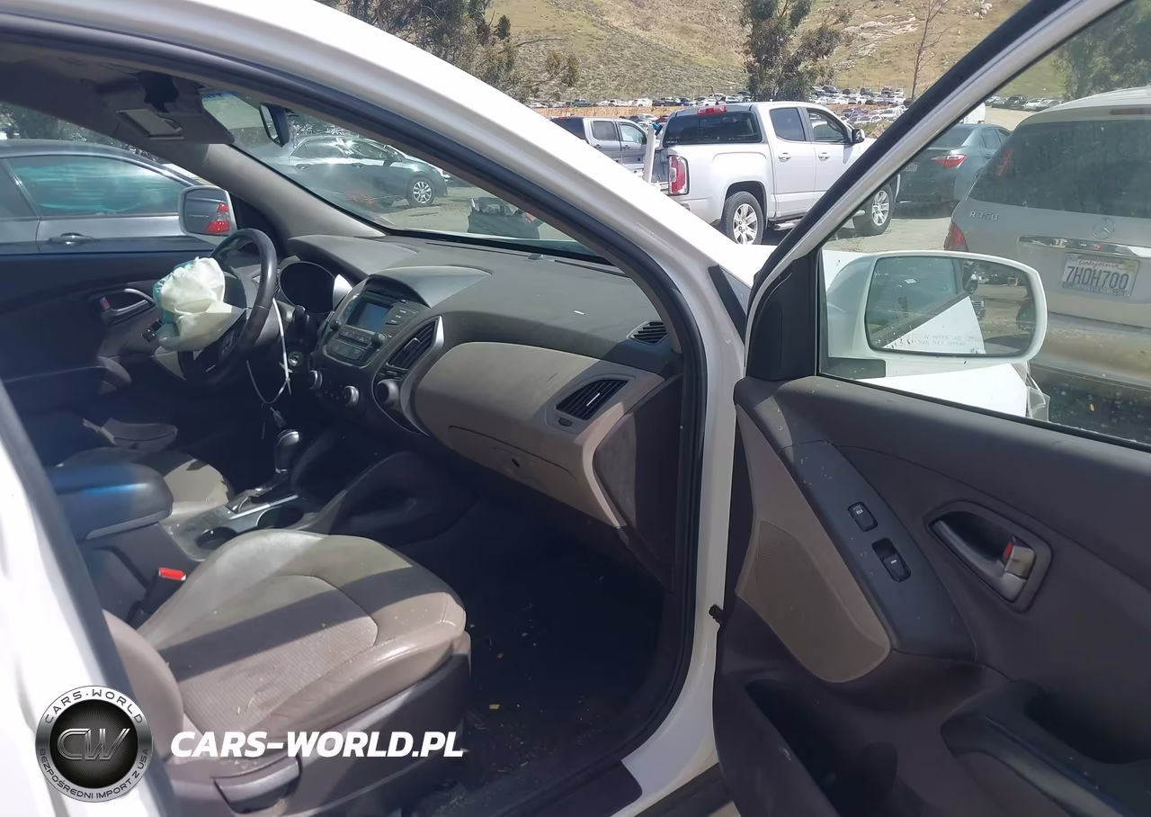 2014 Hyundai Tucson Se VIN:KM8JU3AG9EU794174 - 5