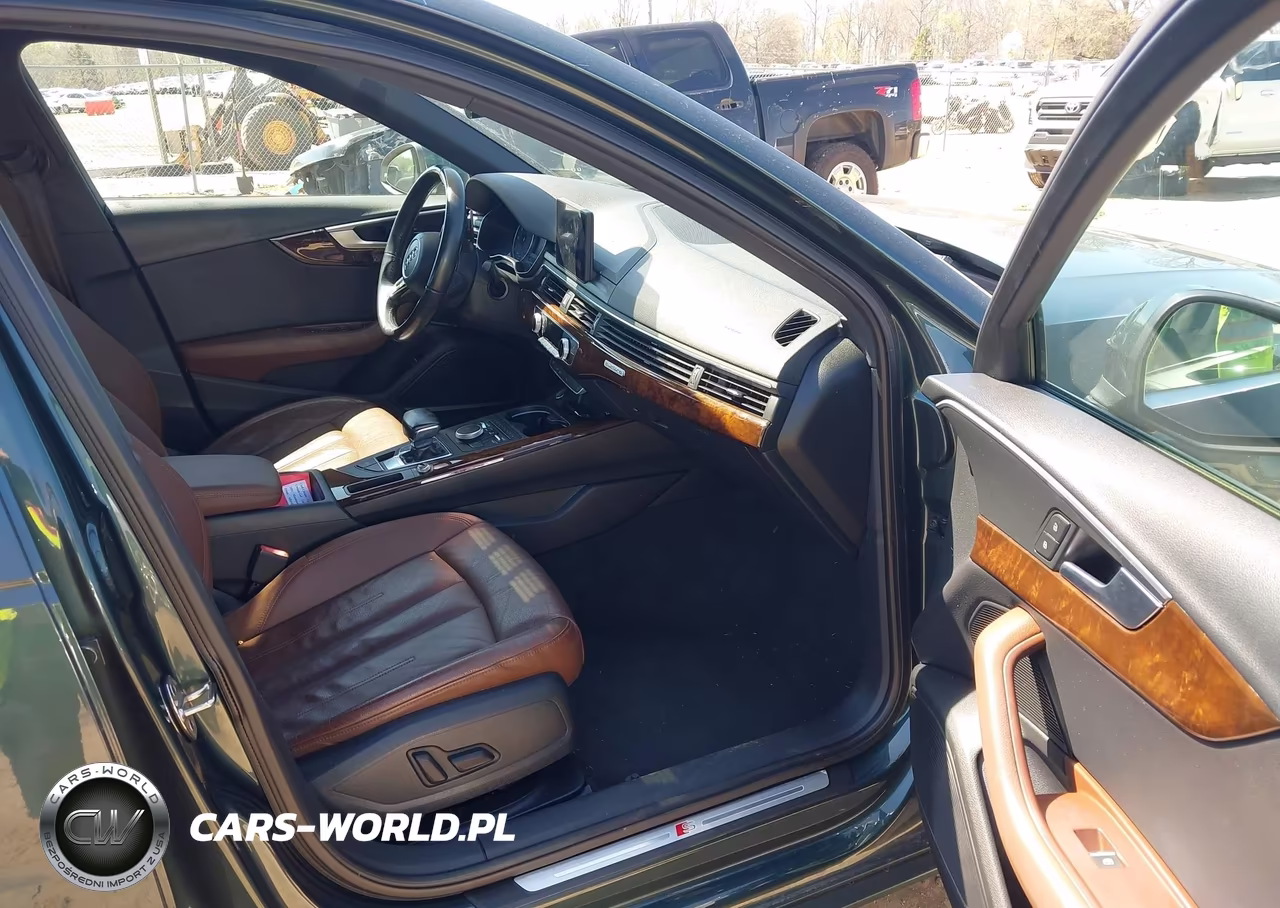 2017 Audi A4 2.0T Premium VIN:WAUENAF48HN019916 - 5