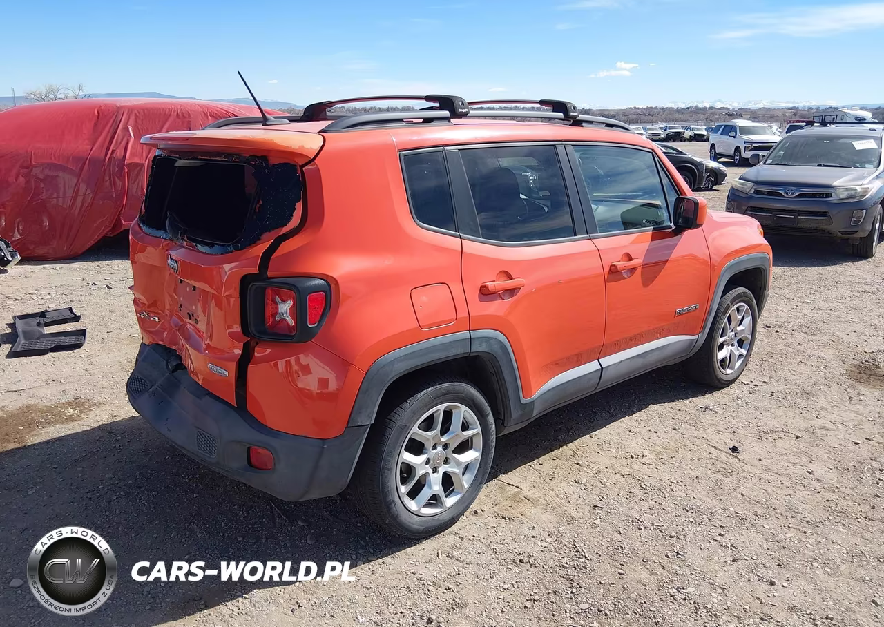 2015 Jeep Renegade Latitude VIN:ZACCJBBT1FPC03155 - 4