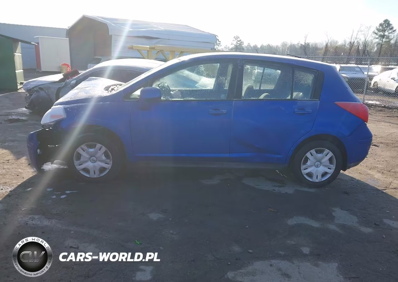 2010 Nissan Versa 1.8S VIN:3N1BC1CP3AL366671 - 13