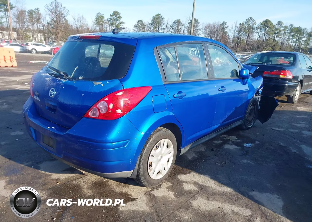 2010 Nissan Versa 1.8S VIN:3N1BC1CP3AL366671 - 4