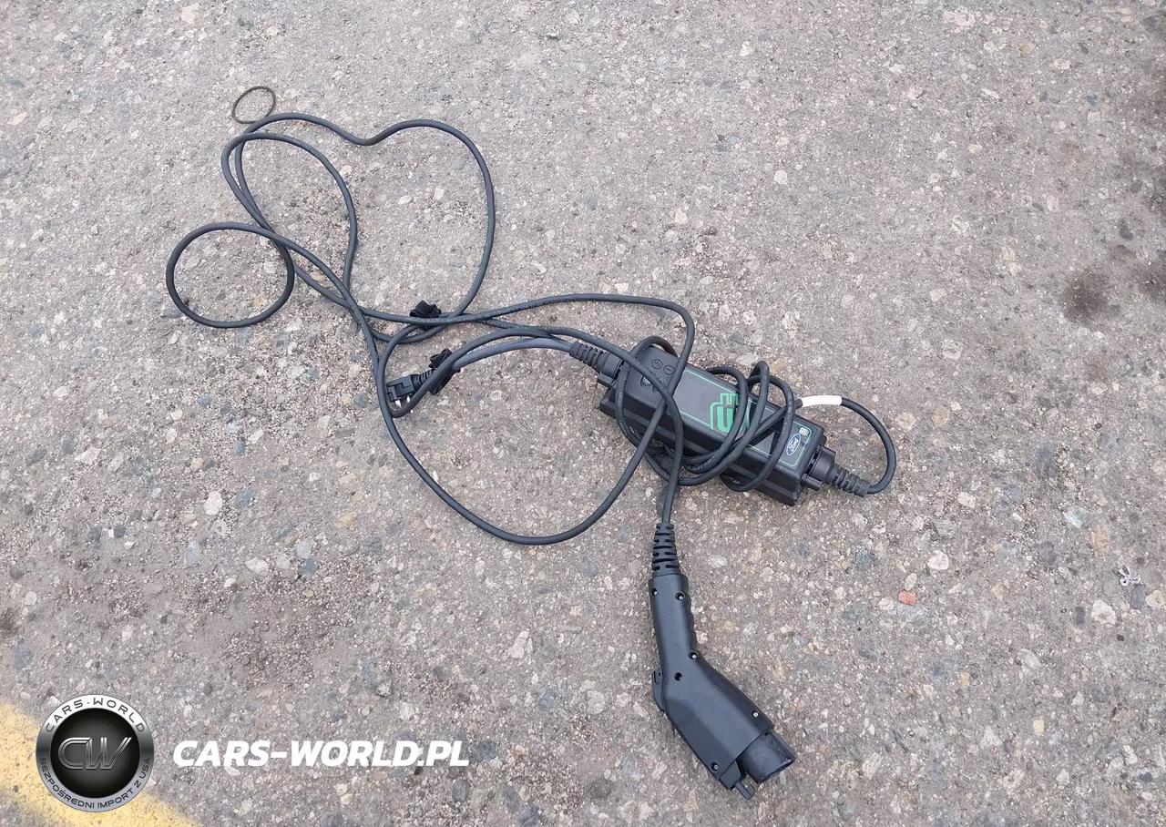2020 Ford Fusion Plug-In Hybrid Titanium VIN:3FA6P0SU2LR218084 - 12