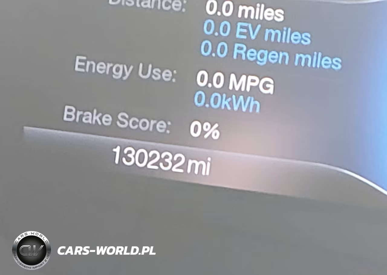 2020 Ford Fusion Plug-In Hybrid Titanium VIN:3FA6P0SU2LR218084 - 16