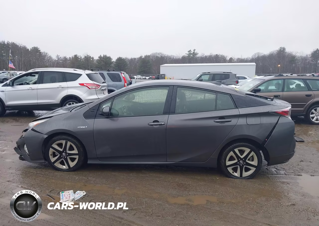 2016 Toyota Prius Three Touring VIN:JTDKARFU3G3511697 - 15