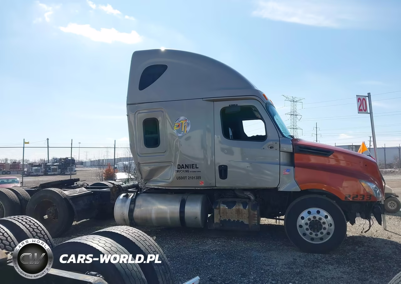 2020 Freightliner New Cascadia 126 VIN:3AKJHHDR5LSLM5450 - 13