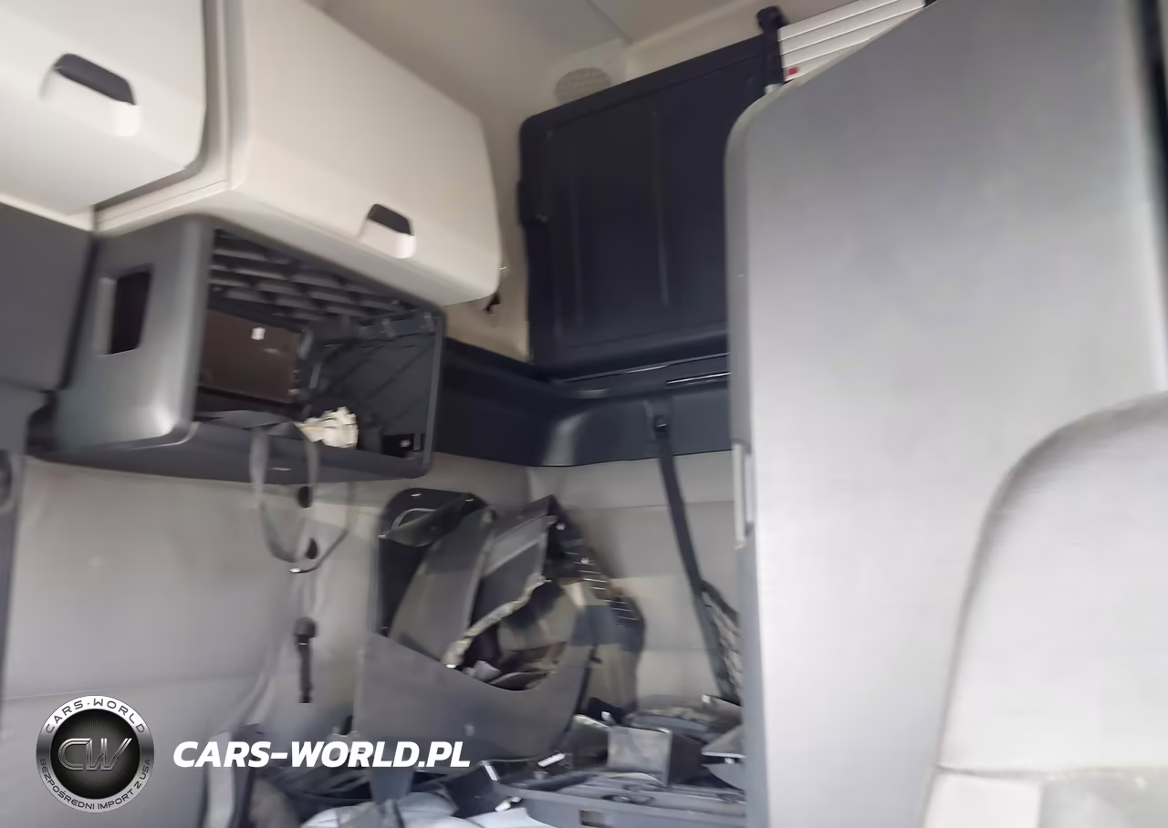 2020 Freightliner New Cascadia 126 VIN:3AKJHHDR5LSLM5450 - 6