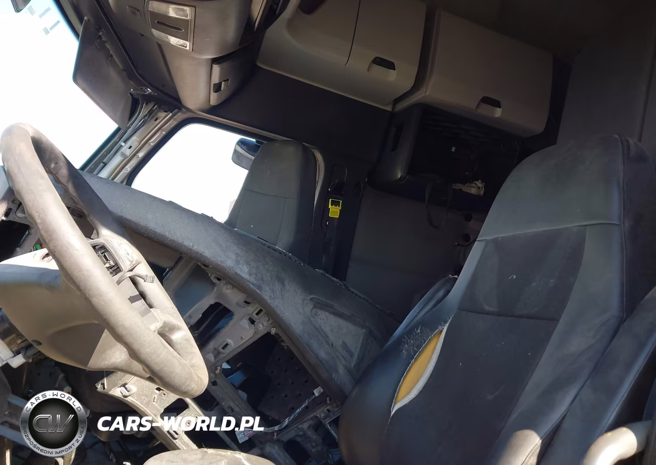 2020 Freightliner New Cascadia 126 VIN:3AKJHHDR5LSLM5450 - 7