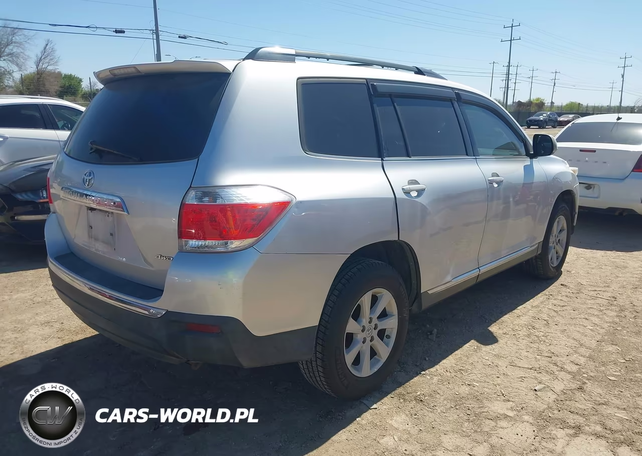 2013 Toyota Highlander Se V6 VIN:5TDBK3EH3DS234980 - 4