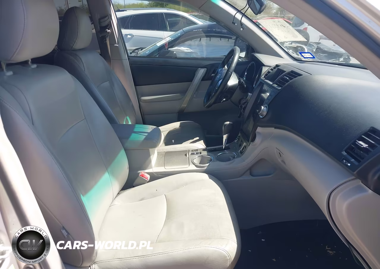 2013 Toyota Highlander Se V6 VIN:5TDBK3EH3DS234980 - 5