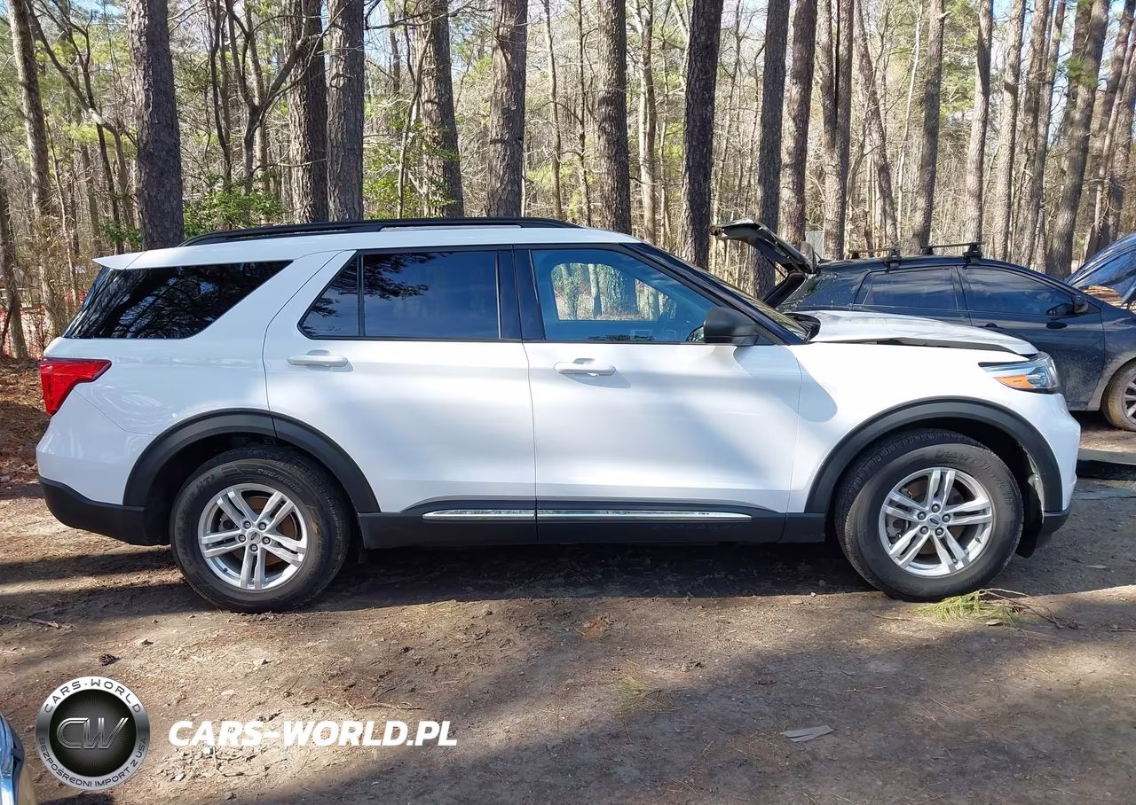 2023 Ford Explorer Xlt VIN:1FMSK7DH8PGB72219 - 13