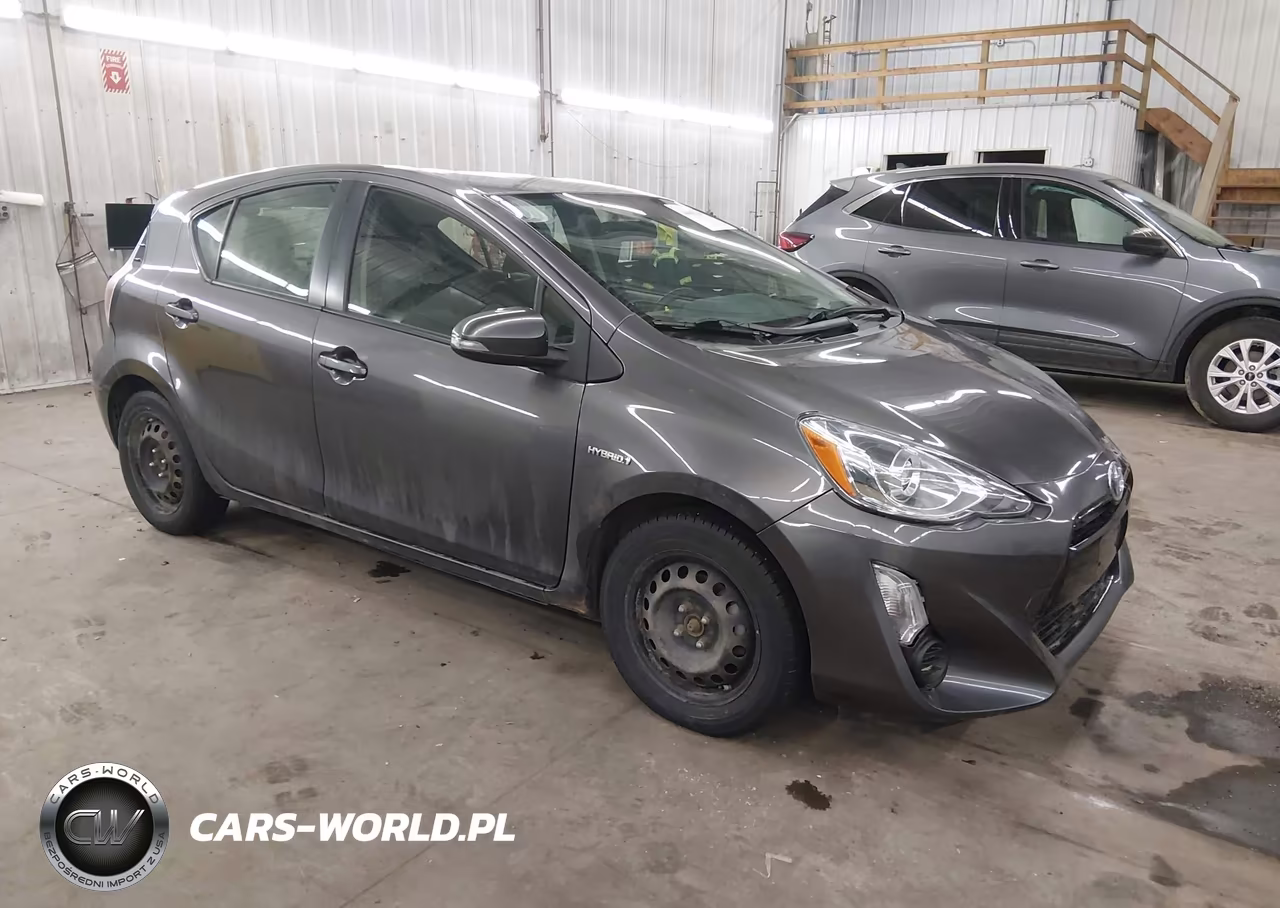 2015 Toyota Prius C Two