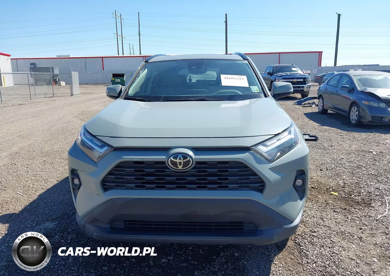 2022 Toyota Rav4 Xle Premium VIN:2T3C1RFV3NW202724 - 13