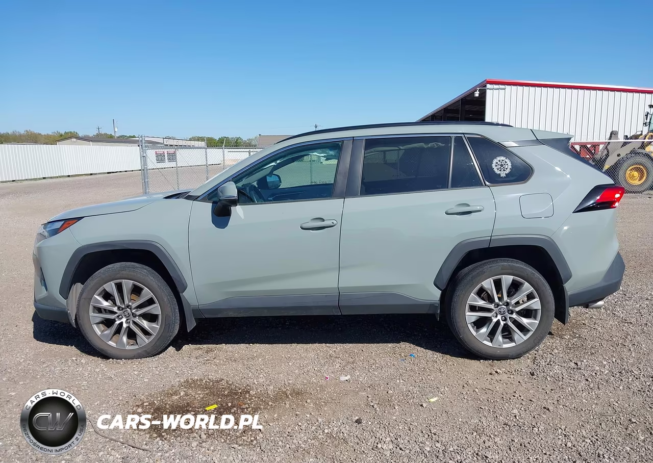 2022 Toyota Rav4 Xle Premium VIN:2T3C1RFV3NW202724 - 15