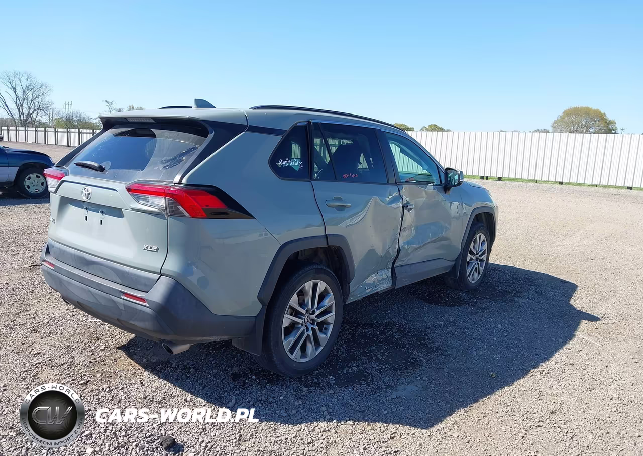 2022 Toyota Rav4 Xle Premium VIN:2T3C1RFV3NW202724 - 4