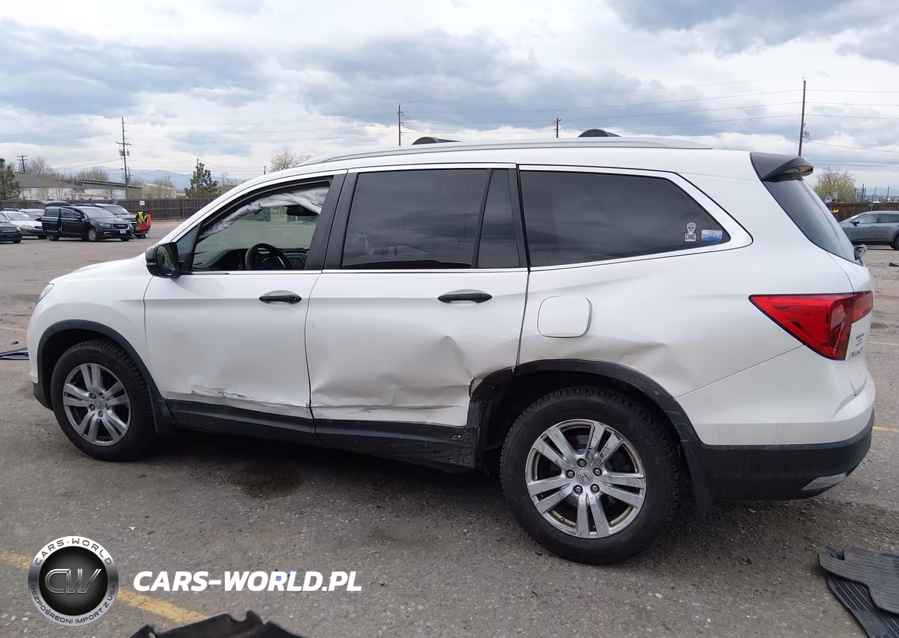 2018 Honda Pilot Lx VIN:5FNYF6H1XJB022270 - 14