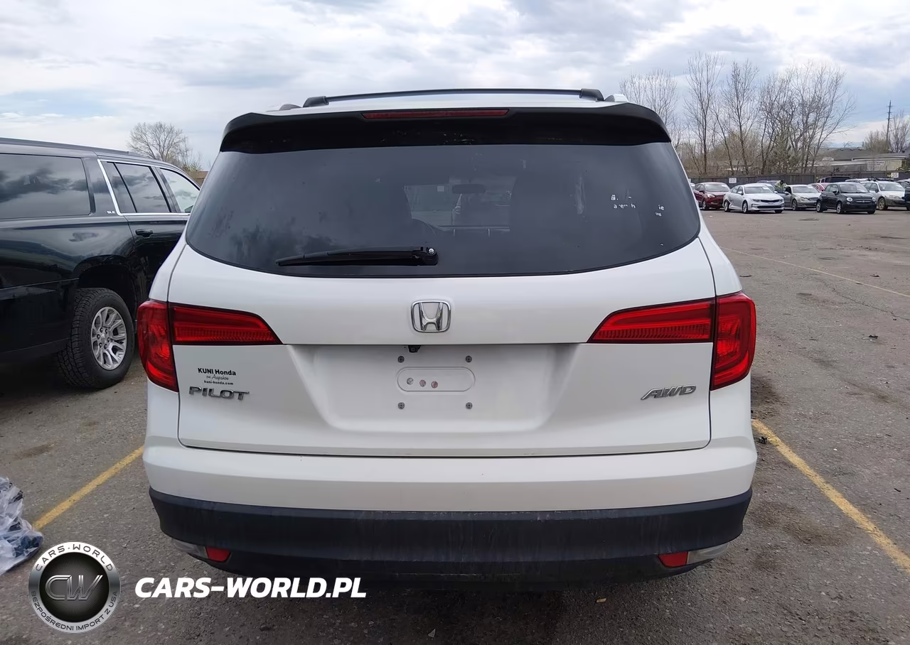 2018 Honda Pilot Lx VIN:5FNYF6H1XJB022270 - 16