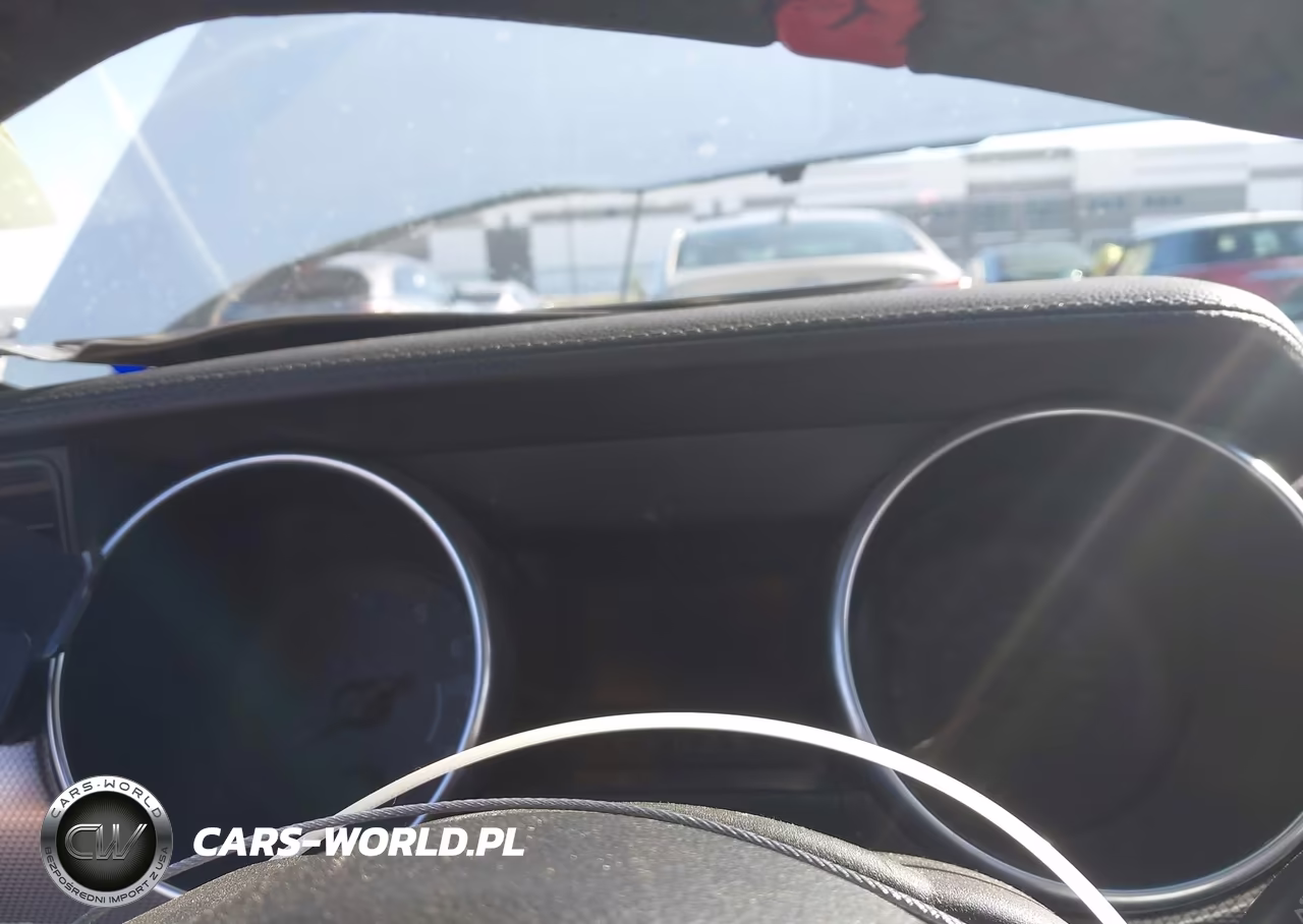 2018 Ford Mustang Ecoboost VIN:1FA6P8TH1J5180878 - 15