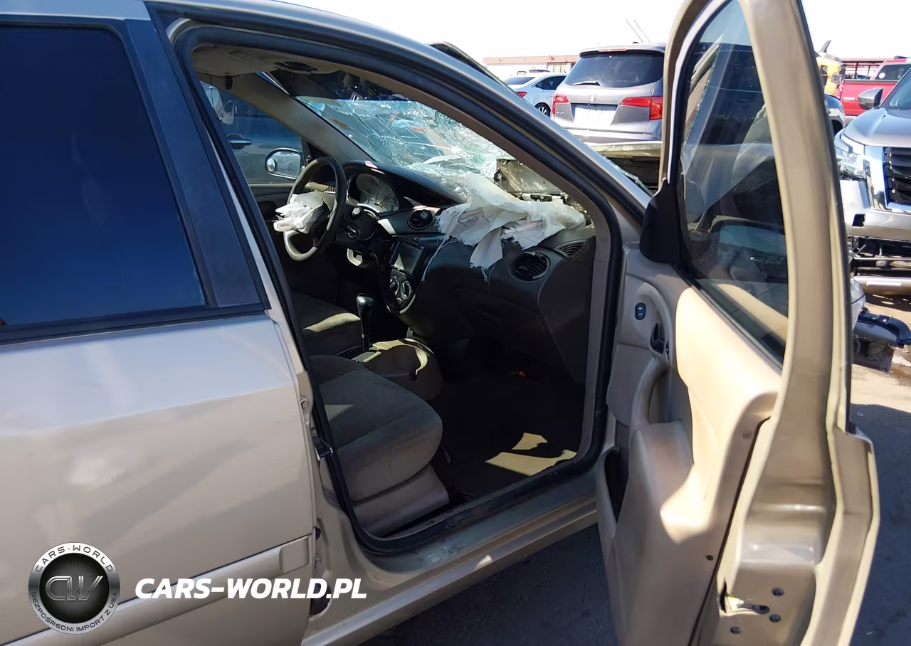 2001 Ford Focus Se VIN:1FAFP34P01W370416 - 5
