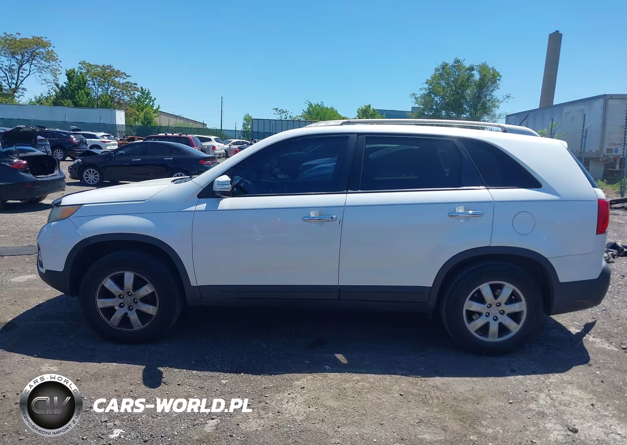 2012 Kia Sorento Lx VIN:5XYKT3A6XCG213055 - 14