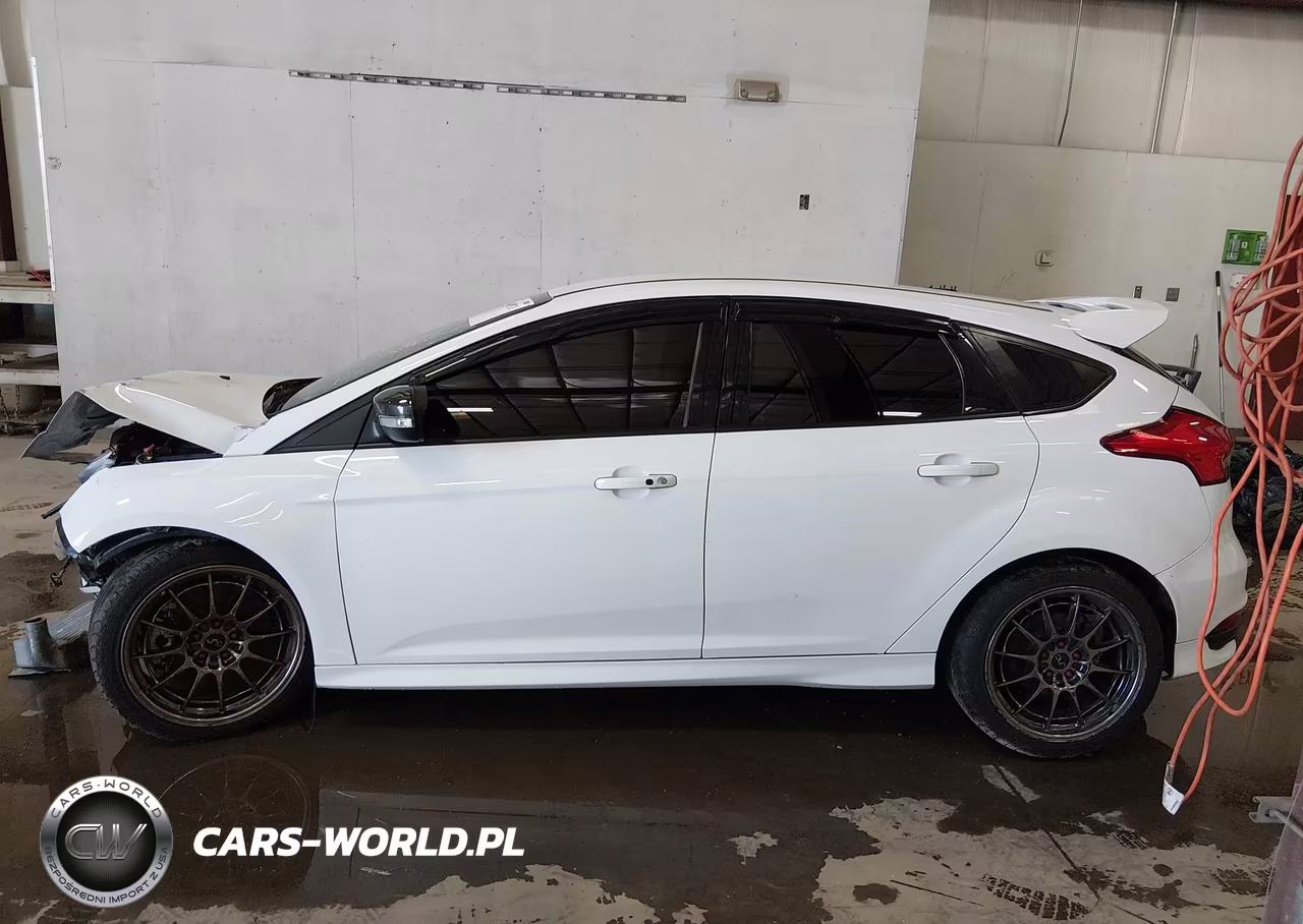 2018 Ford Focus St VIN:1FADP3L90JL322328 - 14