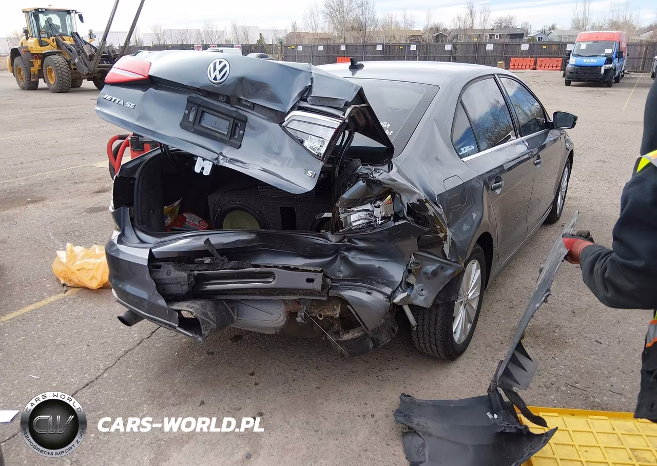 2015 Volkswagen Jetta 1.8T Se VIN:3VWD07AJ0FM265764 - 4