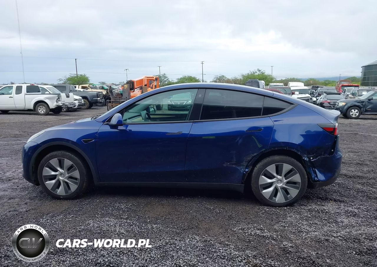 2023 Tesla Model Y Awd-Long Range Dual Motor All-Wheel Drive VIN:7SAYGDEE0PF770305 - 14