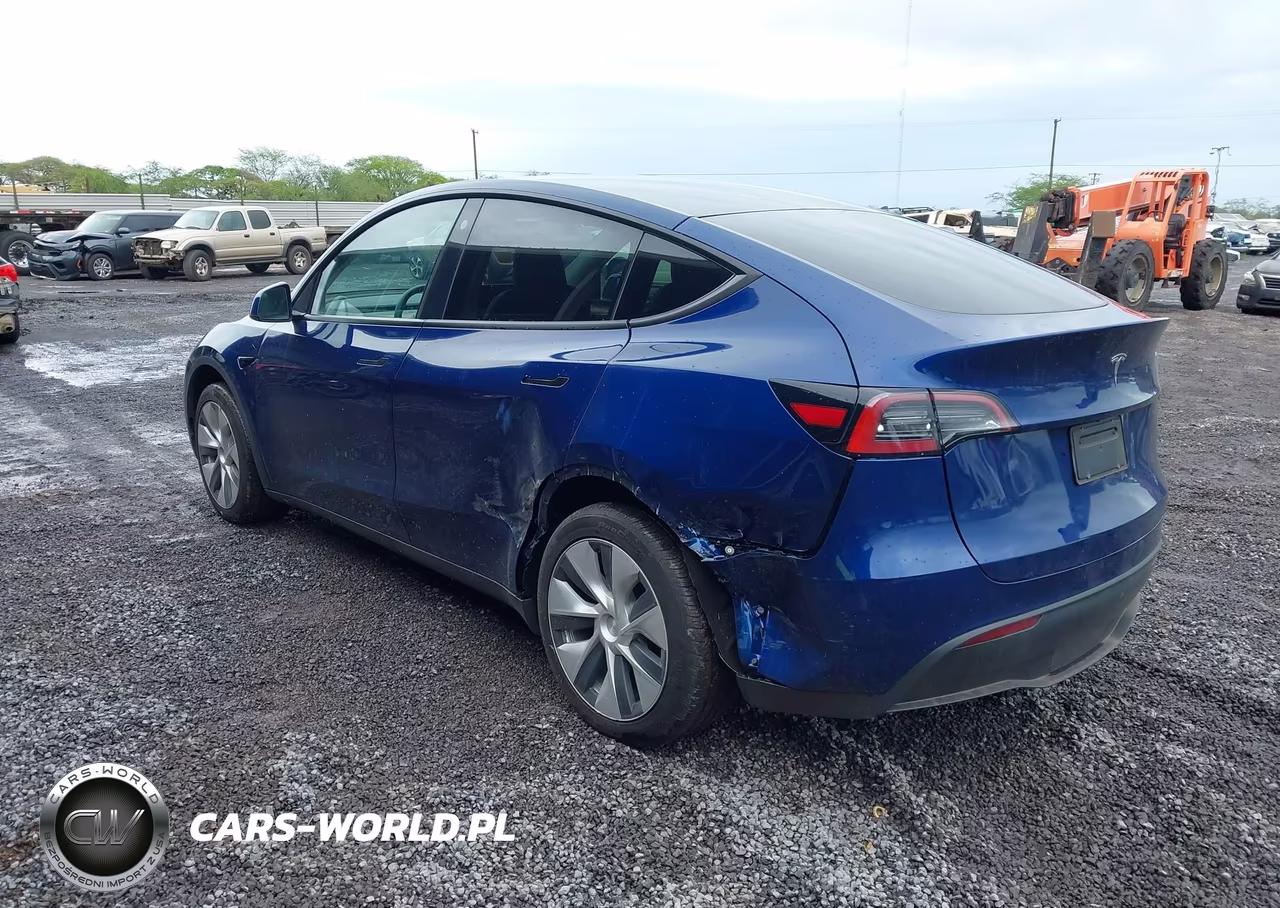 2023 Tesla Model Y Awd-Long Range Dual Motor All-Wheel Drive VIN:7SAYGDEE0PF770305 - 3