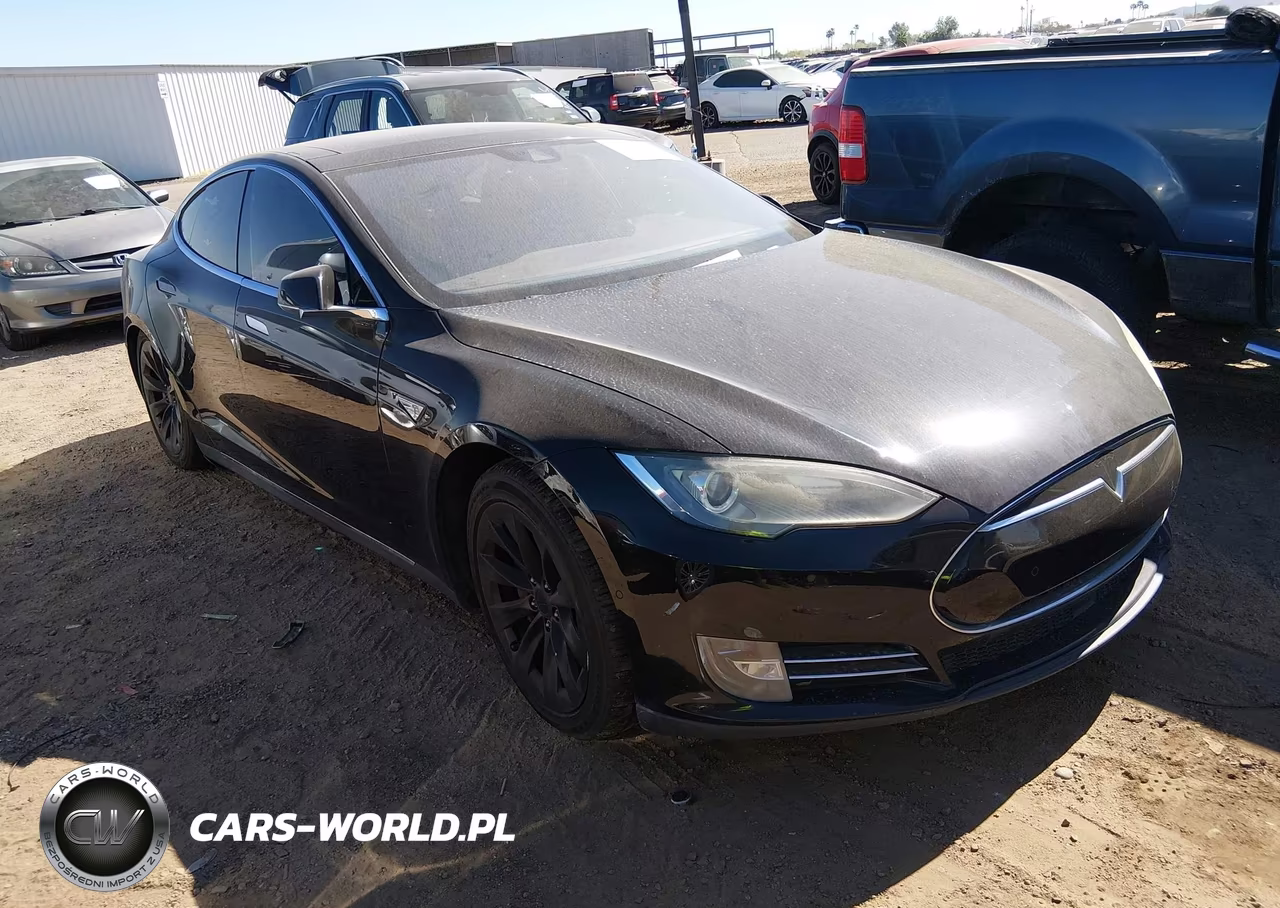 2015 Tesla Model S 85D-P85D