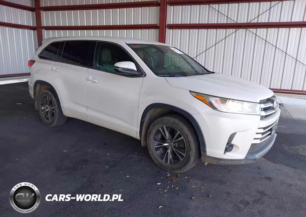 2017 Toyota Highlander Le