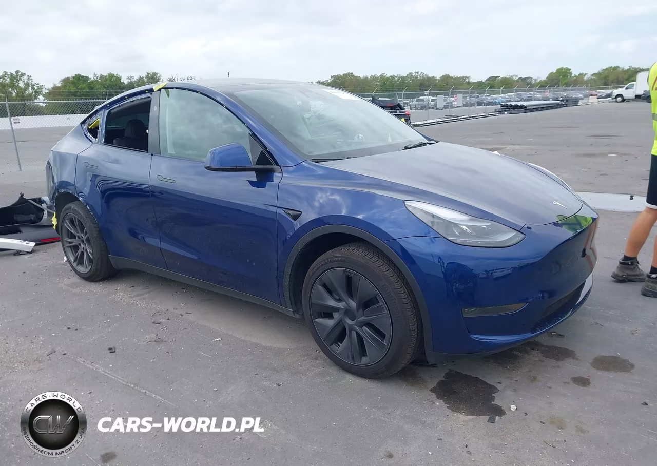 2025 Tesla Model Y Long Range Dual Motor Rear-Wheel Drive – zdjęcie 1 z 18