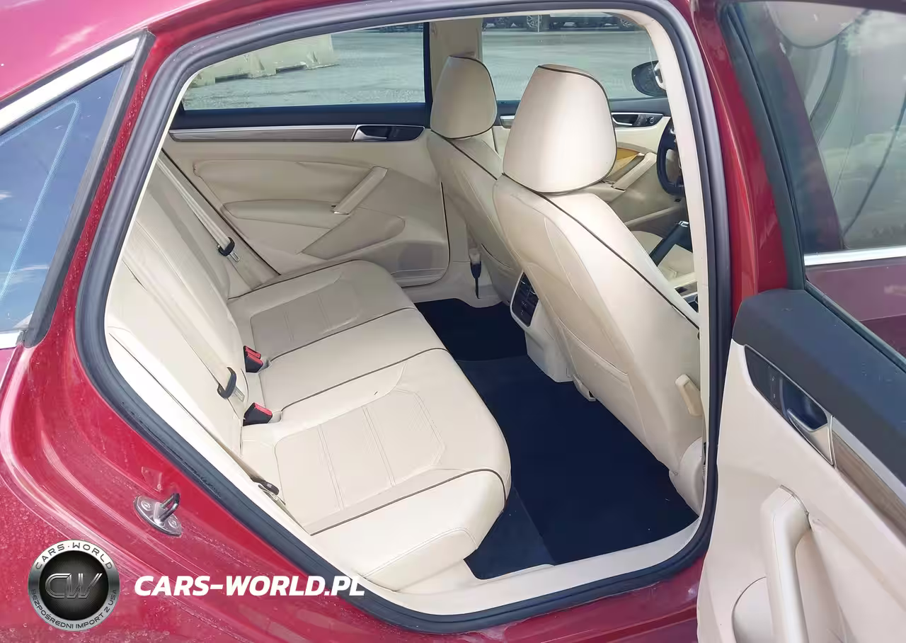 VOLKSWAGEN PASSAT VIN:1VWBS7A38GC045519 - 8