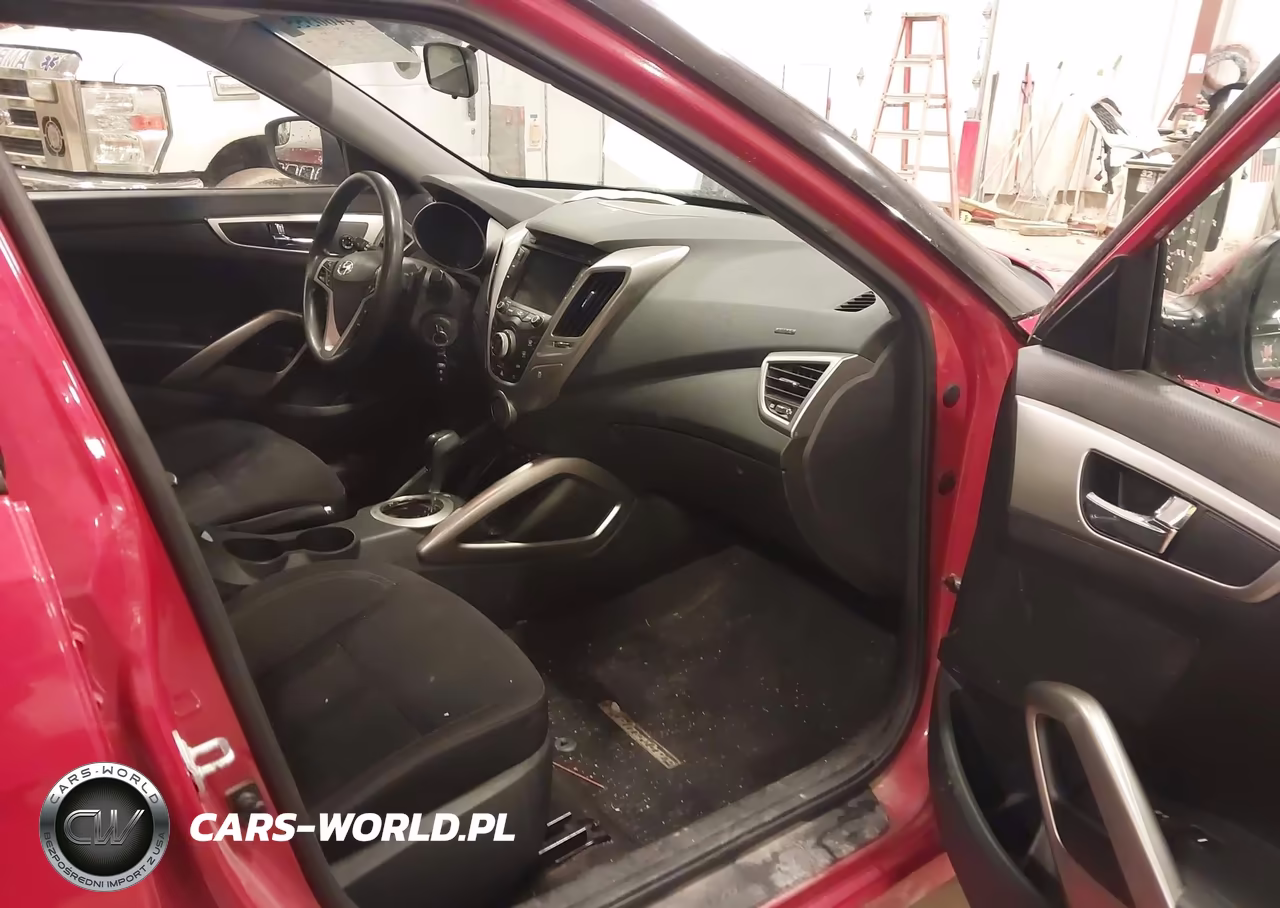 2016 Hyundai Veloster VIN:KMHTC6AD6GU279963 - 5