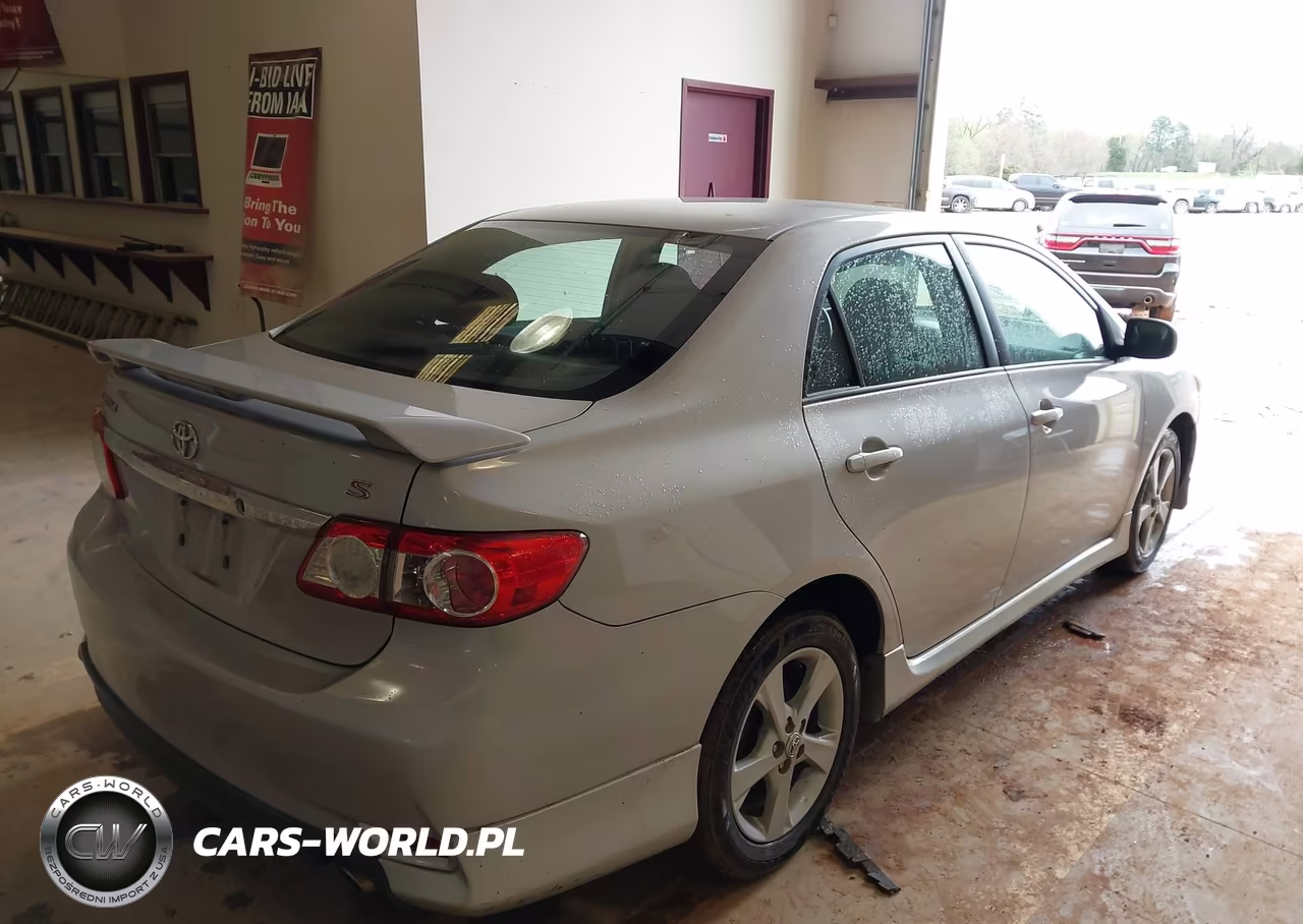 2011 Toyota Corolla S VIN:2T1BU4EE1BC697616 - 4